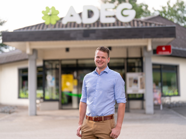 ADEG Sattler_Bild 01: Am 01. Juli 2022 übernahm Paul Sattler die Geschäfte bei ADEG Sattler in Timmersdorf (Gemeinde Traboch, Bezirk Leoben).