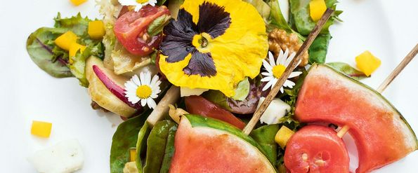 Salat mit gegrillter Wassermelone & Schafkäse