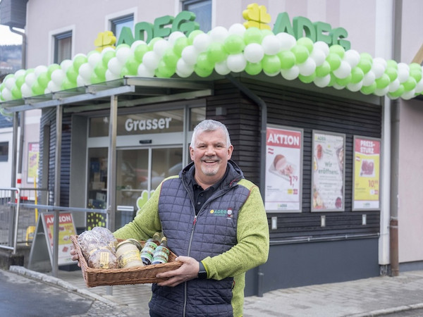 Bild 01 und 02: ADEG Kaufmann Alois Grasser sichert die lokale Nahversorgung in der Marktgemeinde St. Lambrecht (Bezirk Murau).