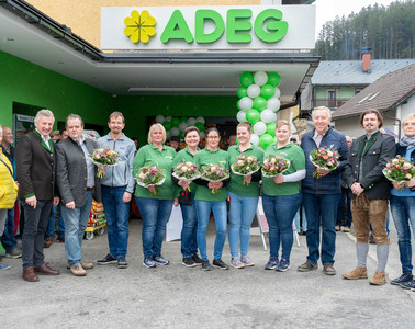 Bild 02: Das Team von ADEG Grabner sichert die lokale Nahversorgung in Gasen.