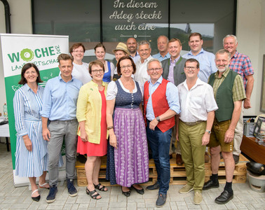 Adeg Wiesn-Fest Dorf lockte zehntausende Besucher