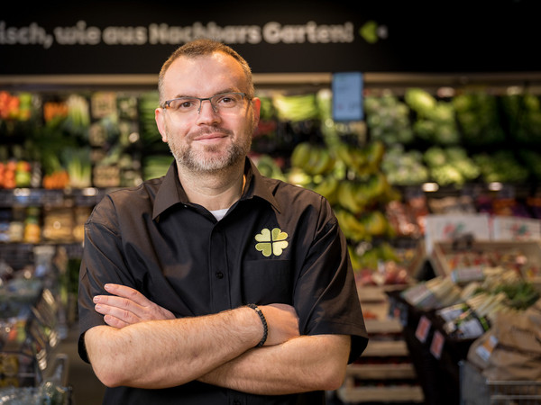 Am 17. Mai eröffnete der selbstständige ADEG Kaufmann Zoran Simic feierlich seinen ersten eigenen Markt im Feldkircher Stadtteil Gisingen.