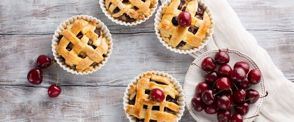 Mini-Pies mit Weichseln