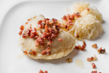 Kärntner Fleischnudel mit Sauerkraut