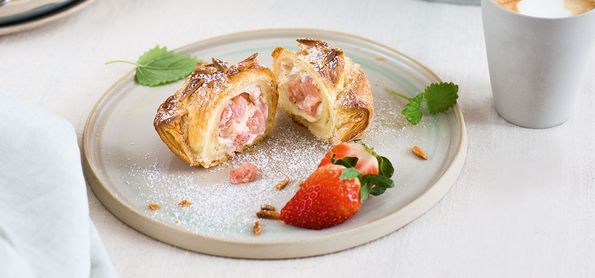 Topfencruffins mit Erdbeeren